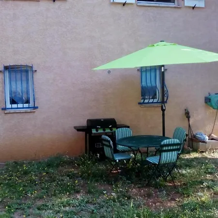 D'une Avec Jardin Clos Et Wifi A A 7 Km De La * Toulon