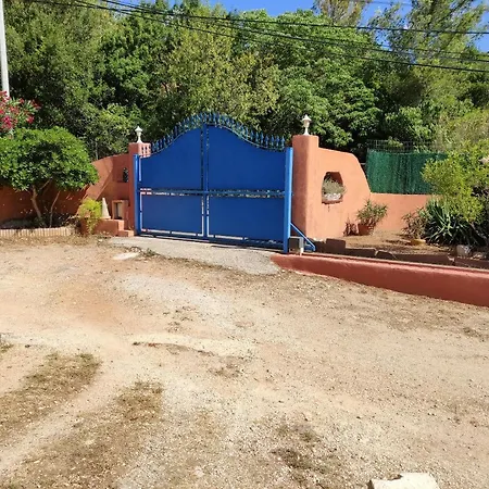 D'une Avec Jardin Clos Et Wifi A A 7 Km De La *